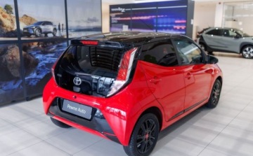 Toyota Aygo II Hatchback 5d 1.0 VVT-i 69KM 2017 Toyota Aygo 1.0 VVT-i X-cite EU6 Benzyna 69KM, zdjęcie 11