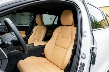 Volvo V60 II  Kombi Facelifting 2.0 B4 B 197KM 2025 Volvo V60 Ultra Dark B4 Mild hybrid Benzyna 197+14, zdjęcie 14