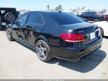 Mercedes Klasa E W212 2014 Mercedes-Benz Klasa E 63 AMG S 4Matic 2014 5.5l 5.5 Benzyna 577KM, zdjęcie 3