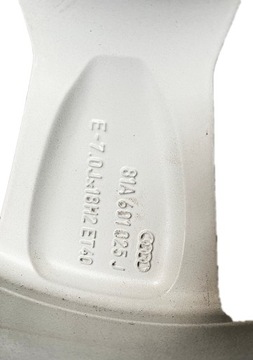 AUDI Q2 Q5 RÁFKY KOLA PNEUMATIKY 215/50/18 81A601025J