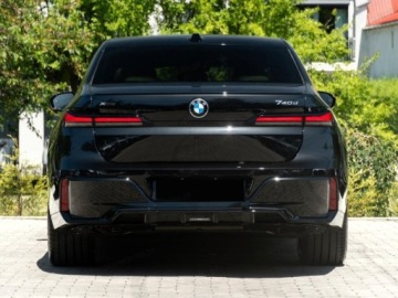 BMW Seria 7 G70 Sedan 3.0 40d 299KM 2026 BMW Seria 7 740d xDrive Sport Sedan 3.0 (299KM) 2026, zdjęcie 2