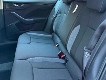 Skoda Kamiq Crossover Facelifting 1.0 TSI 115KM 2025 SKODA Kamiq Edition 130 Selection 1.0 TSI DSG Suv 115KM 2025, zdjęcie 7