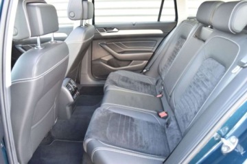 Volkswagen Passat B8 Variant Facelifting 2.0 TDI 240KM 2020 Volkswagen Passat 2.0 TDI 240KM 4x4 Elegance NAVI Podgrz.Szyba Webasto 18, zdjęcie 29