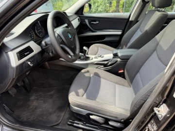 BMW Seria 3 E90-91-92-93 Limuzyna E90 318d 143KM 2010 BMW Seria 3 XENON NAWIGACJA PODGRZEWANE FOTELE KLIMATYZACJA PARKTRONIC SZY, zdjęcie 4