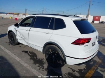 Volkswagen Tiguan II 2020 Volkswagen Tiguan 2020 Volkswagen Tiguan 2.0T SE FWD 2.0 Benzyna 184KM, zdjęcie 4