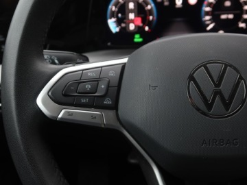 Volkswagen Golf VIII 2025 VW Golf 1.5 eTSI, Salon Polska, 1. Właściciel, zdjęcie 17