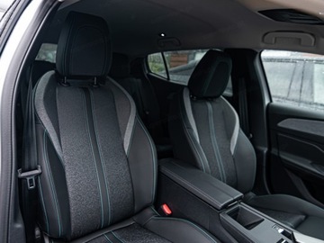 Peugeot 408 2025 Od ręki - Allure e-DCS 1.2 mHEV 145KM / Pakiet Zimowy, Bezpieczeństwo, zdjęcie 6
