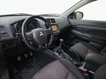 Mitsubishi ASX I SUV Facelifting 2016 1.6 117KM 2017 Mitsubishi ASX SalonPL Podgrzewane fotele Kamera B, zdjęcie 3
