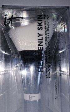 It Cosmetics - Кисть для тональной основы Heavenly Skin Skin #707 Кисть для тональной основы