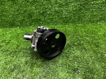 JAKO MERCEDES CLS W219 W211 W164 3.0 CDI ČERPADLO SERVA