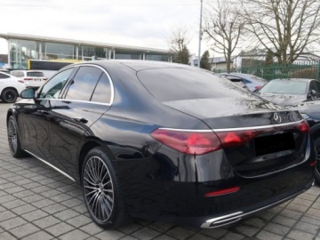 Mercedes Klasa E W214 Sedan 2.0 220d 197KM 2026 E Klasa 220 d 4-Matic Exclusive 2.0 (197KM) 2026, zdjęcie 2