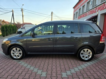 Opel Zafira B 1.8 ECOTEC 140KM 2012 Opel Zafira 7-os, Xenon, KlimaTronik, Grzane, zdjęcie 7