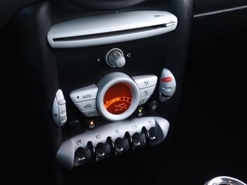 Mini One II Hatchback Facelifting 1.6 75KM 2010 MINI 3-door One, Klima, Klimatronic ,Bezkolizyjny, zdjęcie 10