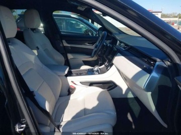 Jaguar F-Pace 2024 Jaguar F-Pace R-Dynamic S P250 2024 2.0l 2.0 Benzyna 246KM, zdjęcie 9