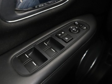 Honda HR-V II SUV 1.5 i-VTEC 130KM 2018 Honda HR-V Automat Exclusive Panorama Navi, zdjęcie 34