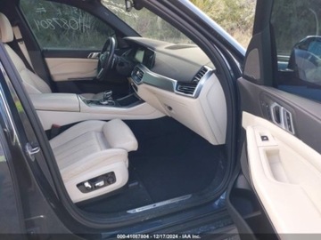 BMW X5 G05 2021 BMW X5 M50I 2021 4.4l 4.4 Benzyna 523KM, zdjęcie 9