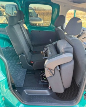 Volkswagen Caddy IV Kombi Maxi 2.0 TDI SCR BlueMotion Technology 102KM 2018 Volkswagen Caddy Maxi 2.0 TDI Trendline 2.0 Diesel 102KM, zdjęcie 12