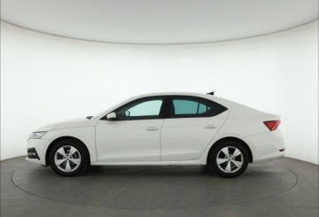 Skoda Octavia IV Liftback 1.5 TSI EVO 150KM 2022 Skoda Octavia 1.5 TSI, Salon Polska, zdjęcie 2