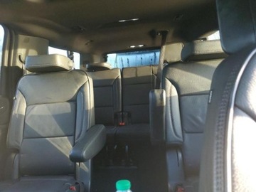  GMC Yukon 2024, 6.2L, 4x4, XL DENALI, porysowany lakier 6.2 Benzyna 420KM, zdjęcie 8