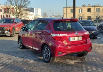 Toyota Yaris III Hatchback 5d Facelifting Hybrid 100KM 2017 Toyota Yaris Hybrid 2017 1.5 100KM Automat 35.967km Salon PL Bezwyp 1wl, zdjęcie 3