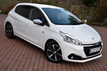 Peugeot 208 I Hatchback 5d Facelifting 1.2 PureTech 82KM 2018 Peugeot 208 I TECH EDITION 1.2MPI 83KM *BOGATA* Piękna Wersja! Jedyna TAKA!, zdjęcie 2