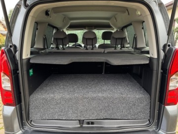 Citroen Berlingo II Combi Facelifting 2015 1.6 BlueHDi 100KM 2015 Citroen Berlingo Citroen Berlingo II (2008 - 2018) 1.6 1.6 Diesel 99KM, zdjęcie 27