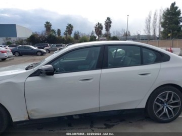 BMW 2024 BMW i5 m60, 2024r., 4x4, zdjęcie 7