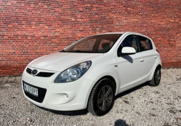 Hyundai i20 I Hatchback 5d 1.2 DOHC 78KM 2011 Hyundai i20 Klima Grzane Fotele Isofix Gwarancja w cenie Warszawa VRAX, zdjęcie 1