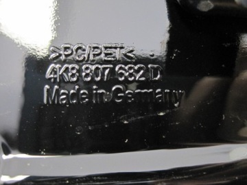 РЕШЕТКА БАМПЕРА AUDI RS6 4K8807681D 4K8807682D