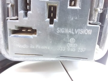 333945112 SVĚTLO PRAVÁ ZADNÍ 1.9 TD 55 1992 VW PASSAT B3/B4 (3A2 35I)