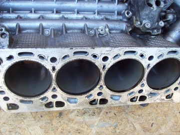 BMW F01 F06 F07 F10 БЛОК ДВИГАТЕЛЯ N63B44A