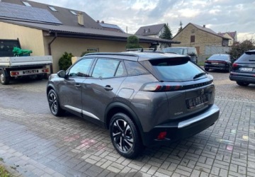 Peugeot 2008 II SUV 1.2 PureTech 100KM 2020 Peugeot 2008 PEUGEOT 2008 1.2 Benzyna 101KM, zdjęcie 5