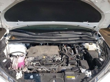 Toyota Sienna III 2023 Toyota Sienna 2023, 2.5L, LE, porysowany lakier 2.5 Benzyna 189KM, zdjęcie 10