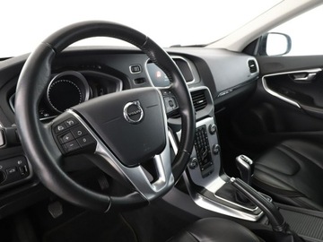 Volvo 2016 Volvo V40 Cross Country CrossCountry Ocean Race, zdjęcie 13