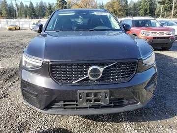 Volvo XC40 2024 Volvo XC 40 Core 2024 2.0L 2.0 Benzyna 194KM, zdjęcie 5