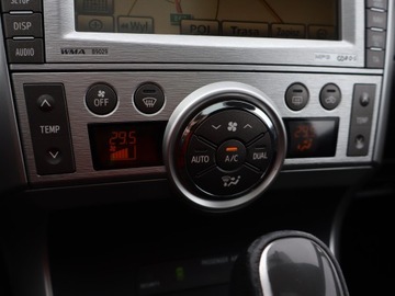 Toyota Verso Minivan 2.2 D-CAT 150KM 2010 Toyota Verso 2.2 D-4D, Salon Polska, Automat, zdjęcie 15