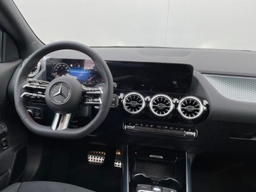 Mercedes GLA II Off-roader Facelifting 1.3 200 163KM 2025 MERCEDES-BENZ GLA 200 AMG Line Suv 1.3 (163KM) 2025, zdjęcie 6