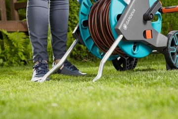 Gardena AquaRoll M Easy Тележка для шланга, садовая катушка, турникет с направляющей