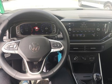 Volkswagen Polo VI Hatchback 5d Facelifting 1.0 TSI 95KM 2022 Volkswagen Polo VI 2022 rok niski przebieg!, zdjęcie 5