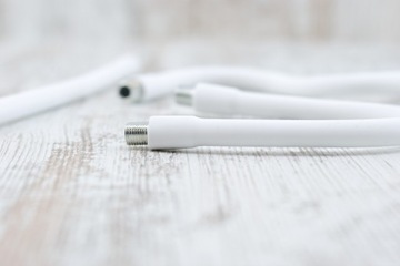 Biała elastyczna rurka M10x1 peszel do lampy Giętka rurka do lamp handmade