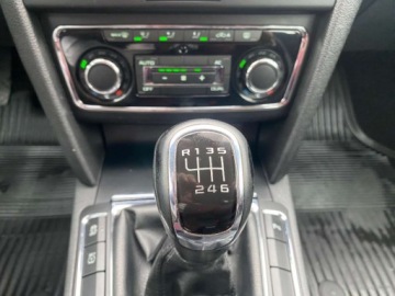 Skoda Superb II Kombi 1.8 TSI 160KM 2010 Skoda Superb XENONY NAWIGACJA PARKTRONIC TEMPOMAT SERWISOANA ZAREJESTROWANA, zdjęcie 9