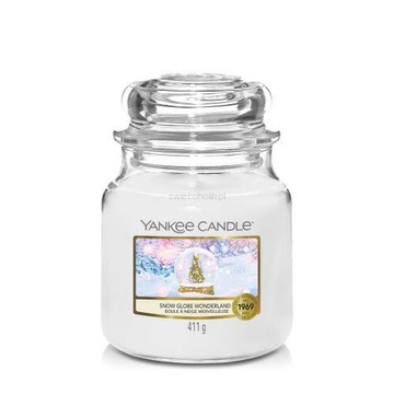 Snow Globe Wonderland Yankee Candle średnia świeca zapachowa