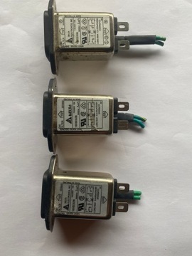 Противопомеховый фильтр EMI 250В 10А с розеткой