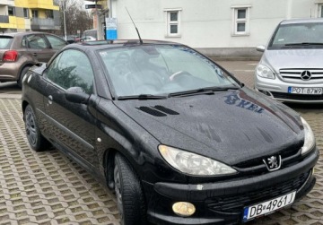 Peugeot 206 2003 Peugeot 206 2.0 benzyna 136KM 2.0 Benzyna 138KM, zdjęcie 2