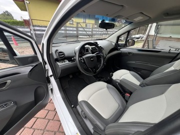 Chevrolet Spark II Hatchback 1.0L DOHC 68KM 2011 Chevrolet Spark TYLKO 126tyśkm! 1WŁ 1.0b ORYGINAŁ LAKIER 2011r LT SKÓRY!, zdjęcie 32