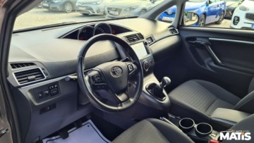 Toyota Verso Minivan Facelifting 1.8 Valvematic 147KM 2016 Toyota Verso 1.8BENZ LIFT manual 7 osob Navi kamera climatronic asystent, zdjęcie 33