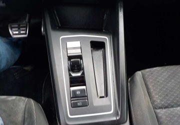 Volkswagen Golf VIII Hatchback 1.0 eTSI mHEV 110KM 2023 Volkswagen Golf Okazja Hybryda 110KM, zdjęcie 32