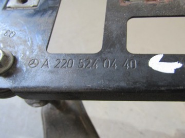 MERCEDES W220 PRAVÝ DRŽÁK MOTORU A2205240440