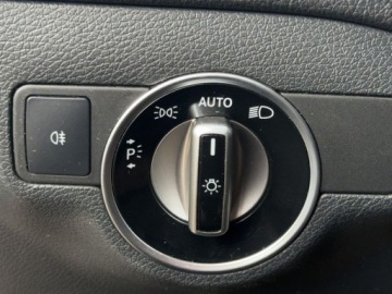 Mercedes CLA C117 Shooting Brake 2.0 250 211KM 2016 Mercedes-Benz CLA 2.0 Benzyna 211KM, zdjęcie 29