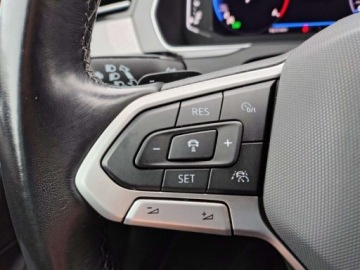 Volkswagen Passat B8 Limousine Facelifting 2.0 TDI SCR 150KM 2021 Volkswagen Passat VatMarzaVirtual CockpithakACC kameraod DealeraRata od 90, zdjęcie 16